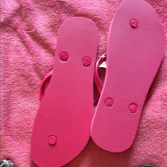 Sandal bundle. - Picture 5 of 7